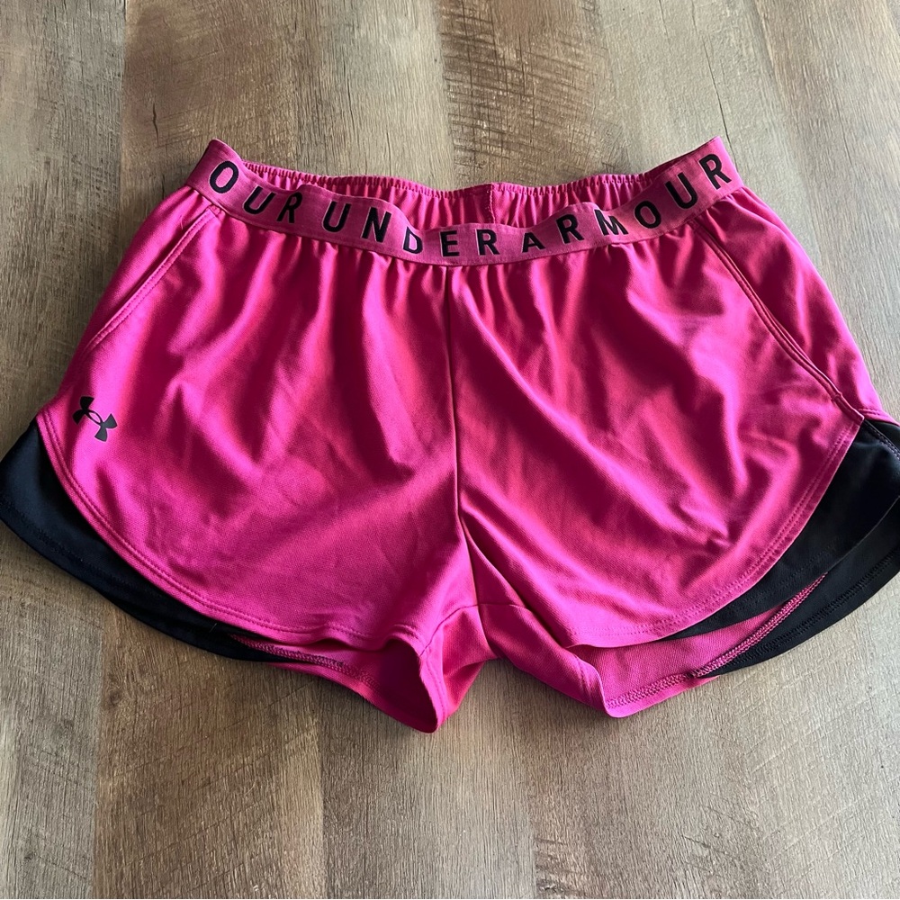 Under Armour Women's Athletic Shorts in Pink and Black Size Large